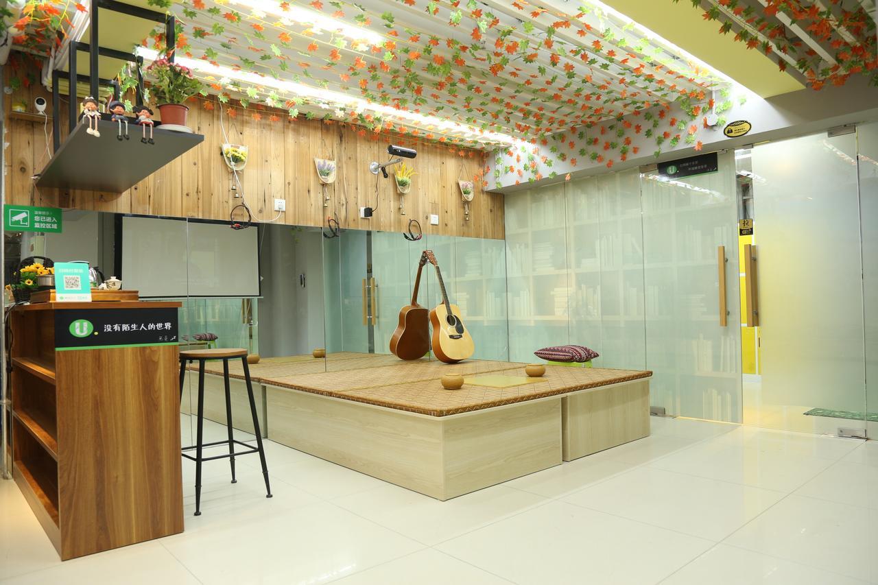 Wuhan Worry-Free Capsule Hotel エクステリア 写真